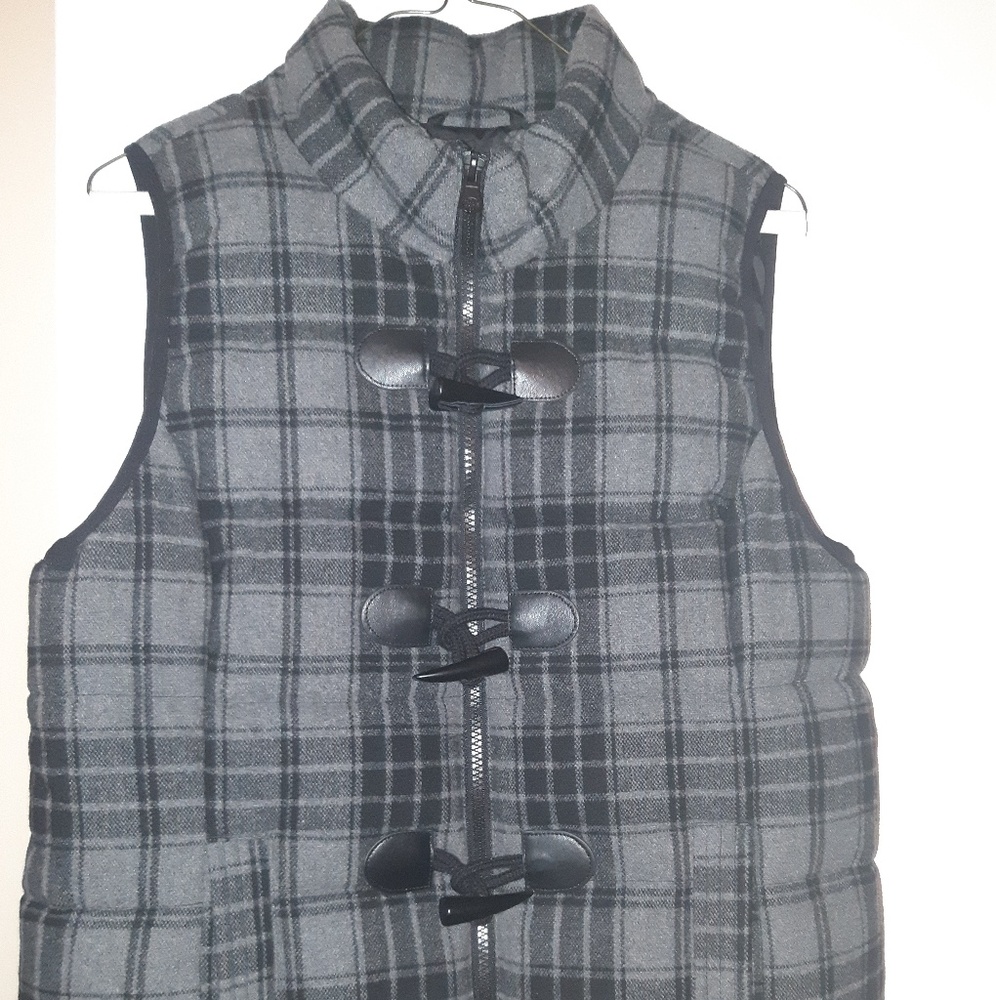 Ruff Hewn womens zip up toggle puffer vest